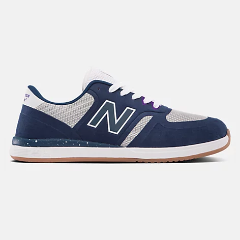 NM420 Skate Shoe